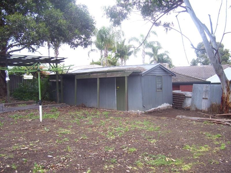 8 Regency Road, Happy Valley SA 5159