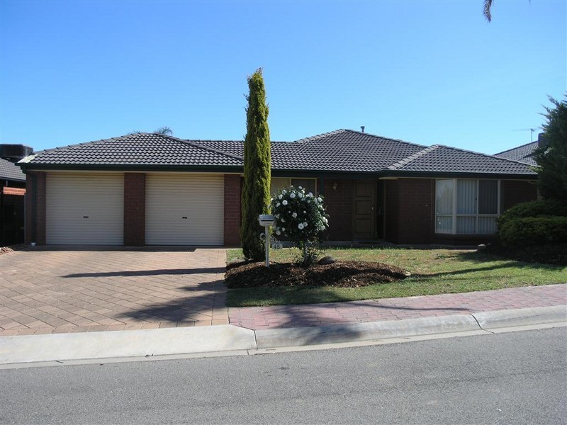 45 Shillabeer Crescent, Woodcroft SA 5162