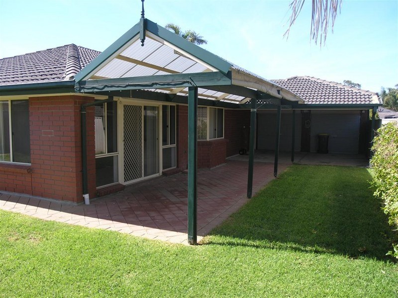 45 Shillabeer Crescent, Woodcroft SA 5162