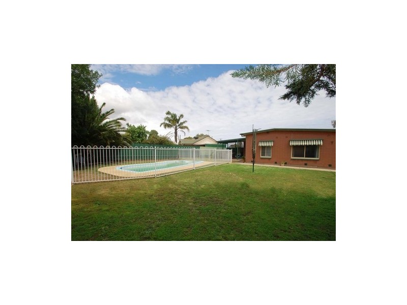 28 Wyong Road, O’sullivan Beach SA 5166