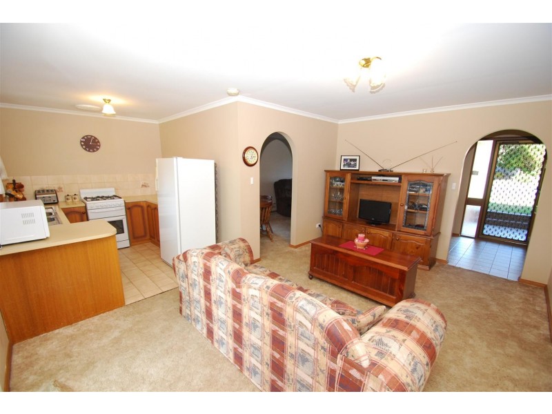 22 Rothschild Street, Woodcroft SA 5162