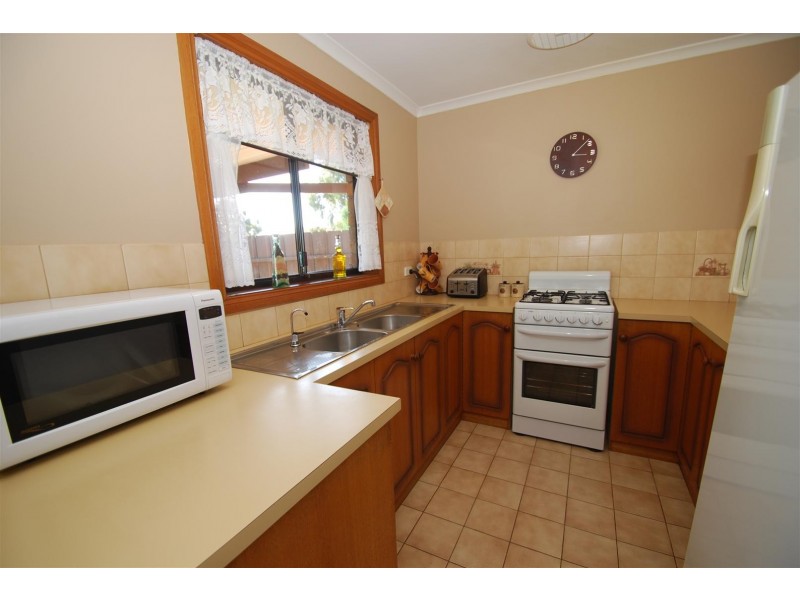 22 Rothschild Street, Woodcroft SA 5162