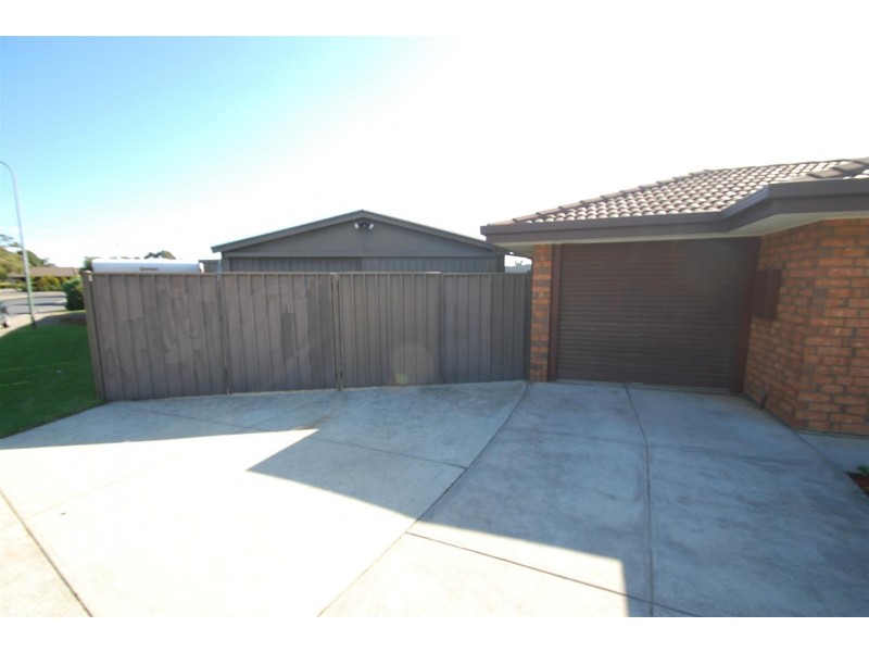 22 Rothschild Street, Woodcroft SA 5162