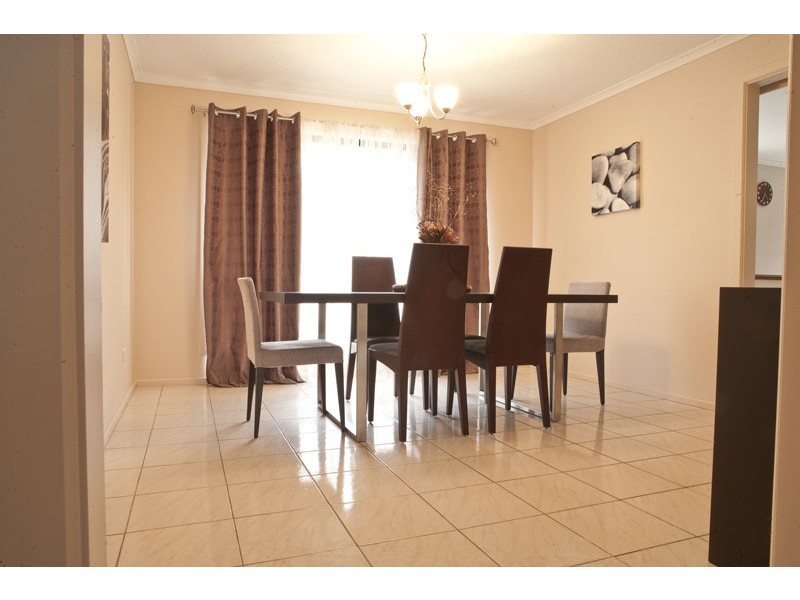 1 Bass Court, Woodcroft SA 5162