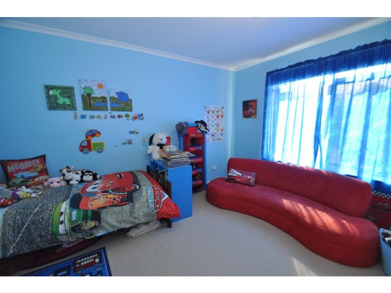1 Bass Court, Woodcroft SA 5162