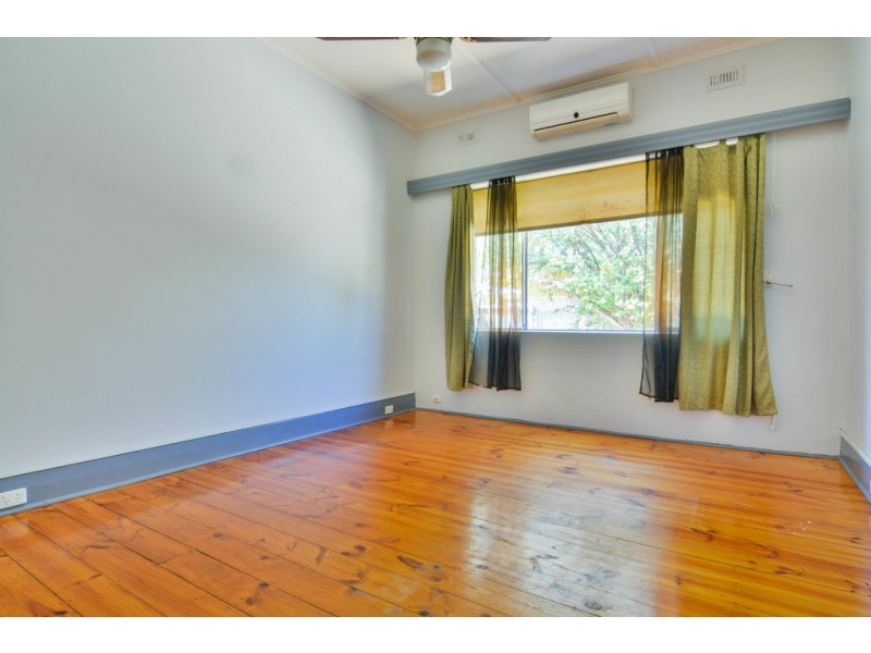 19 Johnstone Road, Oaklands Park SA 5046