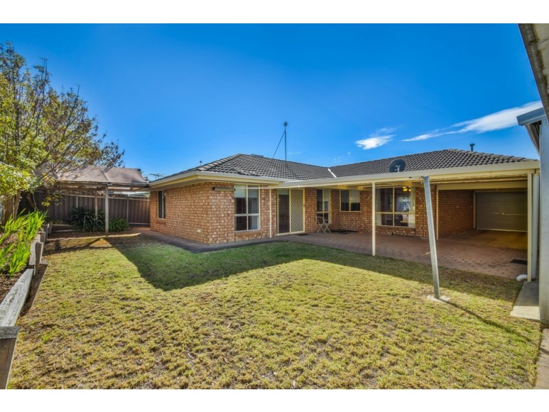 11 Joseph Way, Woodcroft SA 5162