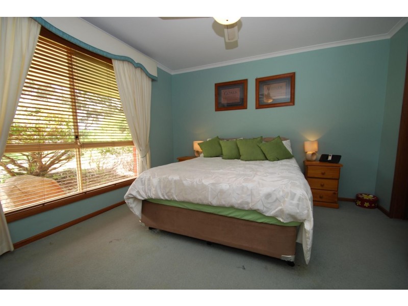 298 Pimpala Road, Woodcroft SA 5162