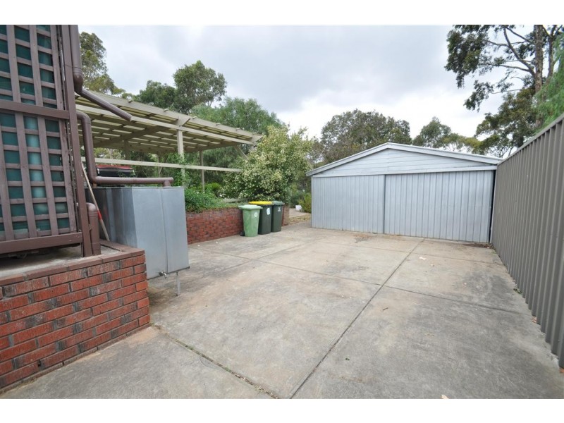 10 James Road, Happy Valley SA 5159