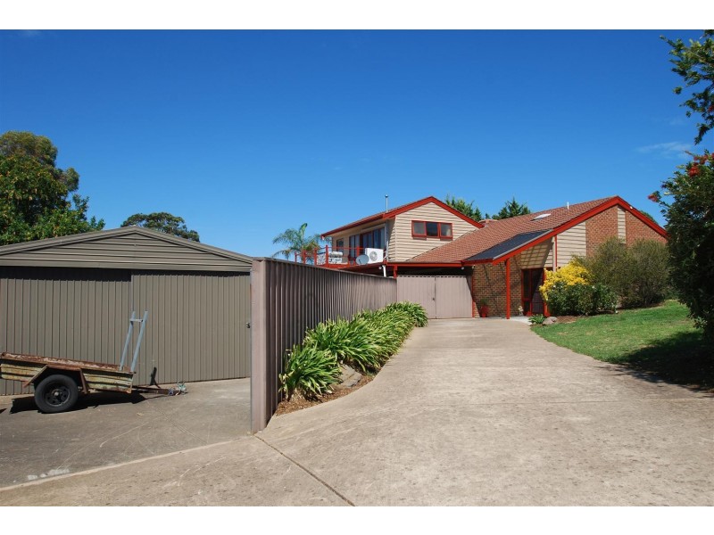 1 Latimer Crescent, Trott Park SA 5158