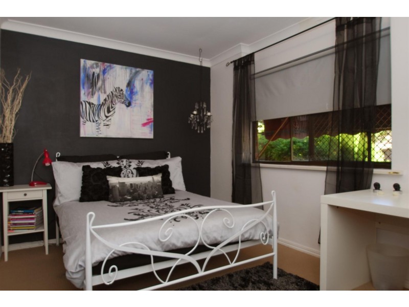 1 Latimer Crescent, Trott Park SA 5158