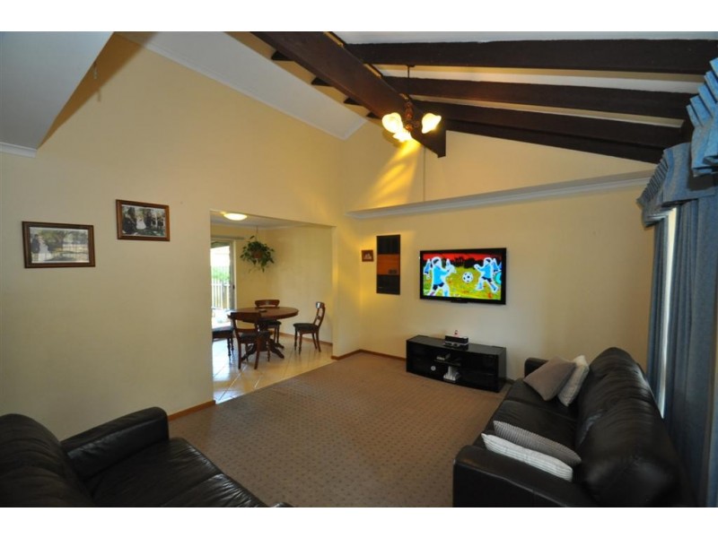 15 Wickham Road, Happy Valley SA 5159