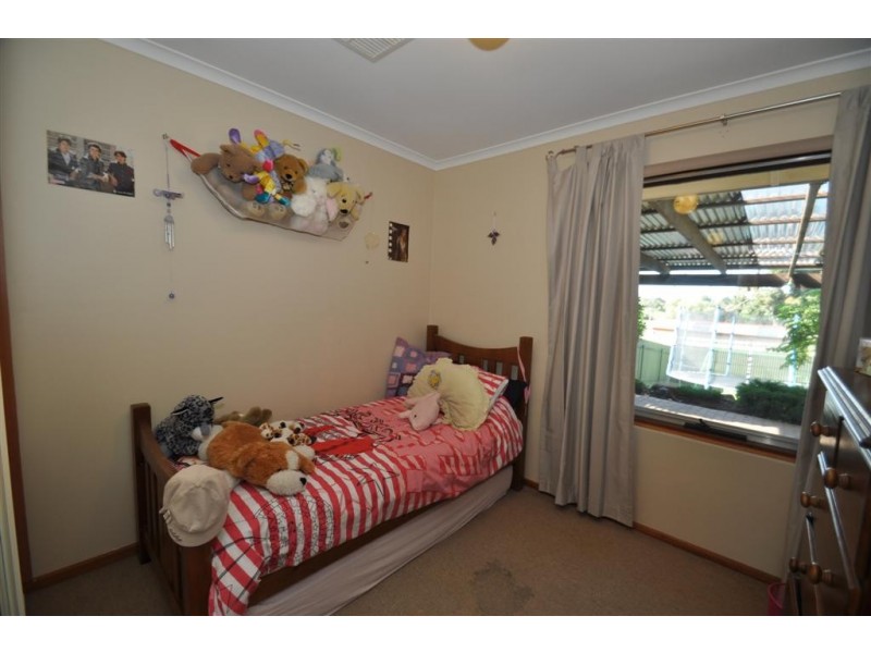 15 Wickham Road, Happy Valley SA 5159