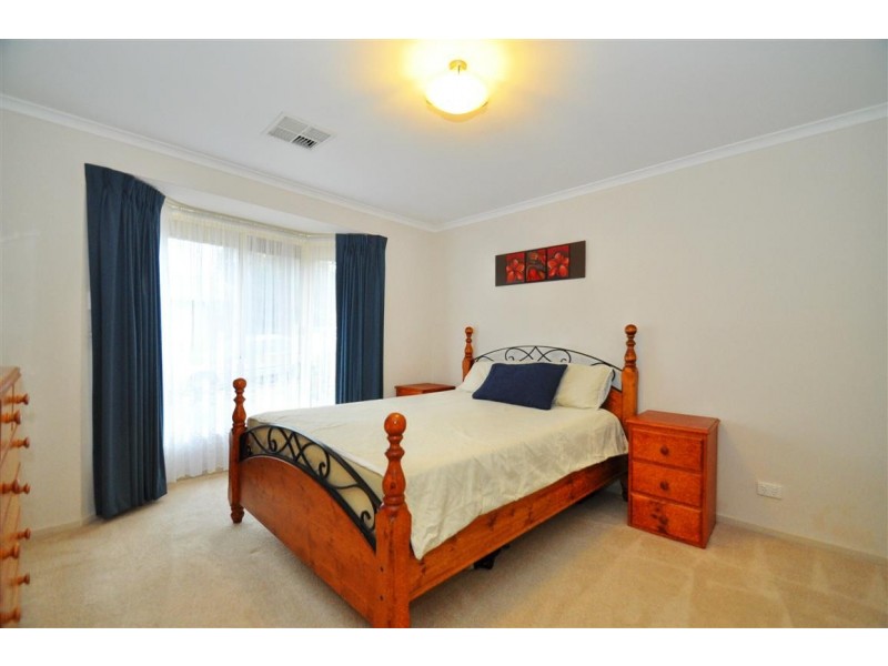 4 Merrivale Drive, Happy Valley SA 5159