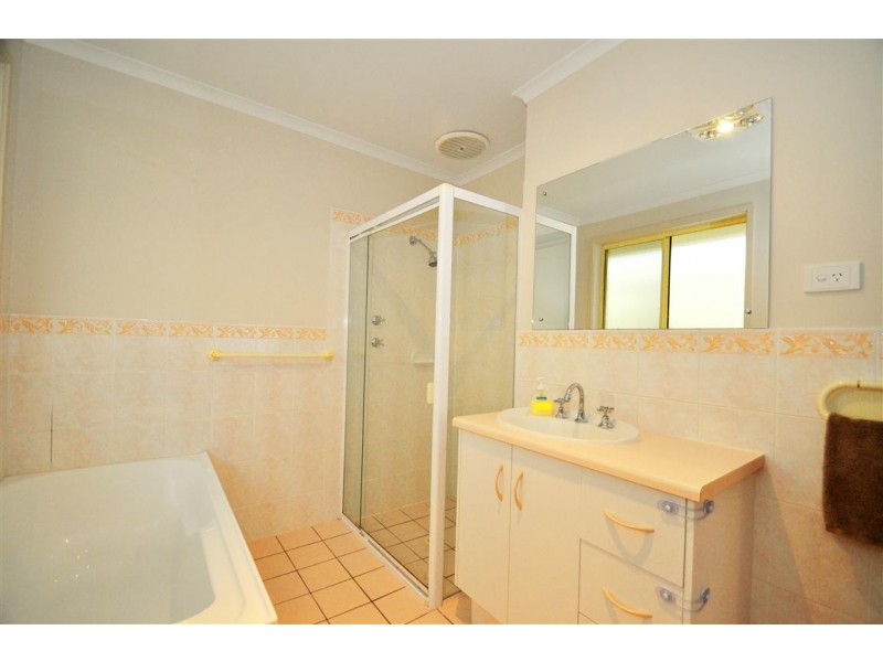 4 Merrivale Drive, Happy Valley SA 5159