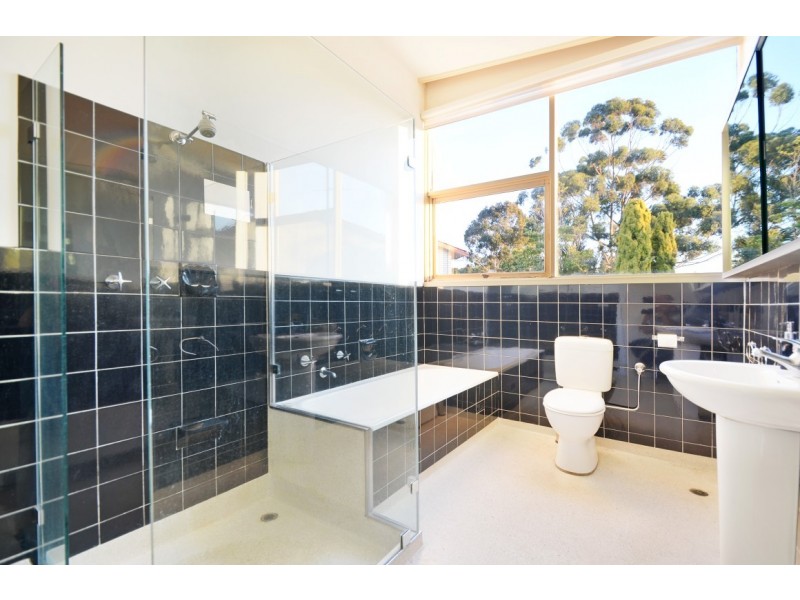 114 – 116 Shepherds Hill Road, Bellevue Heights SA 5050