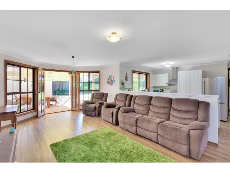 9 Woodcroft Drive, Morphett Vale SA 5162