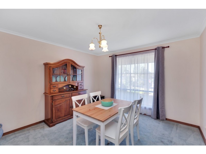 9 Woodcroft Drive, Morphett Vale SA 5162