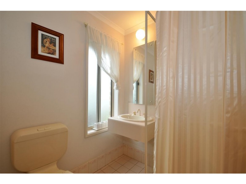 4 Lowell Court, Woodcroft SA 5162