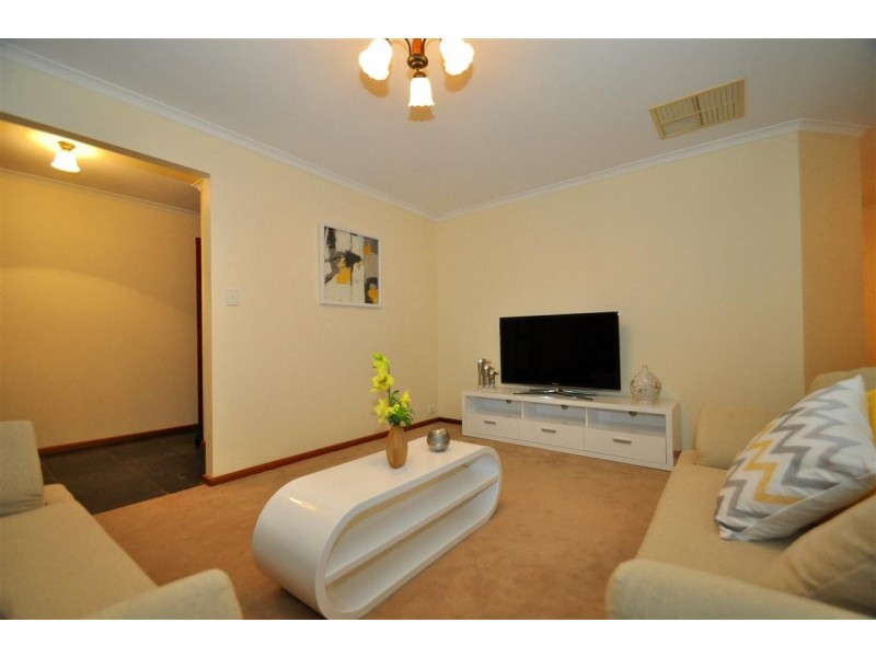 2 Birksdale Court, Morphett Vale SA 5162