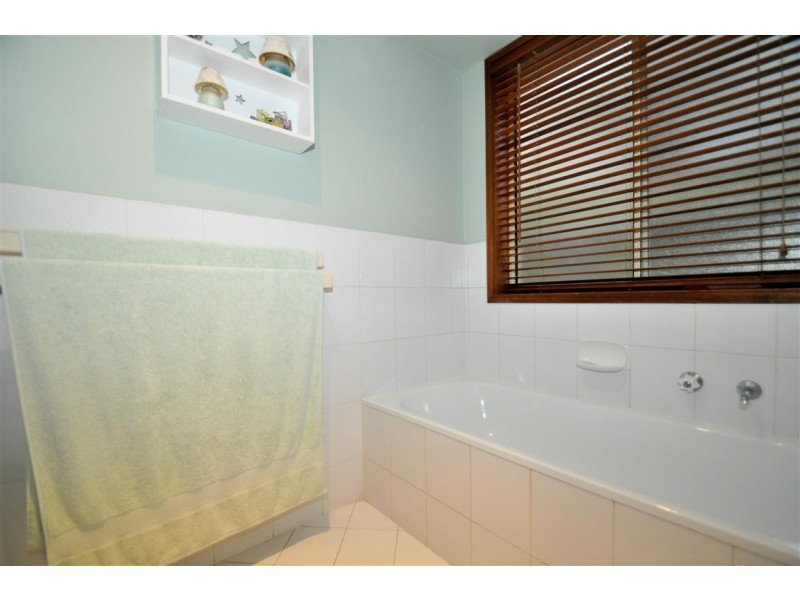 2 Birksdale Court, Morphett Vale SA 5162