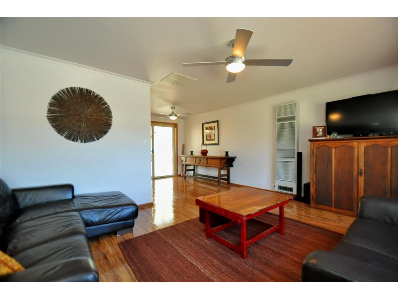 44 Domain Street, Moana SA 5169