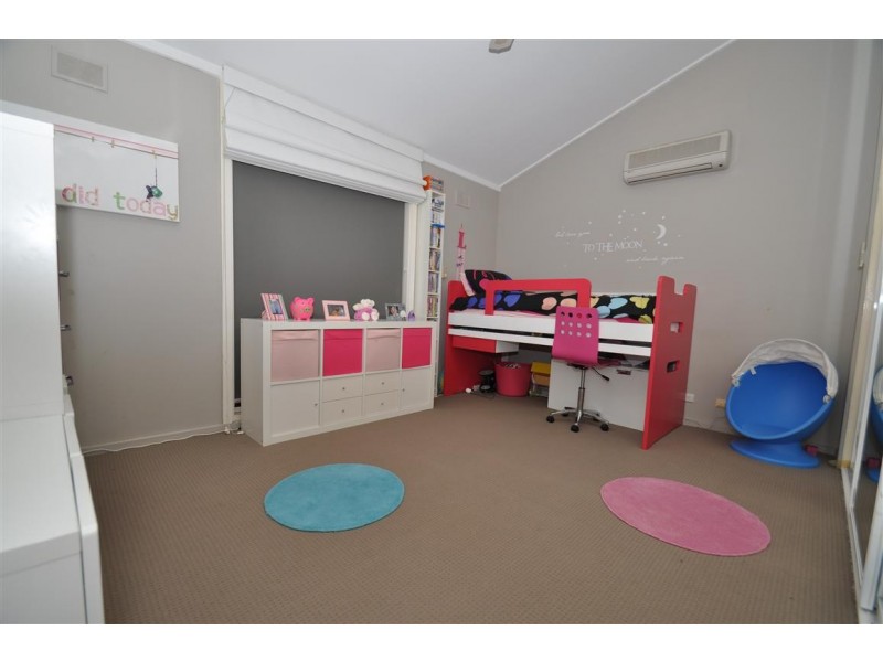 14 Jersey Road, Happy Valley SA 5159