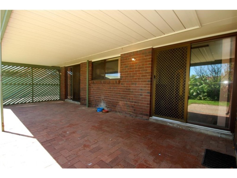 17 Warilda Crescent, Hallett Cove SA 5158