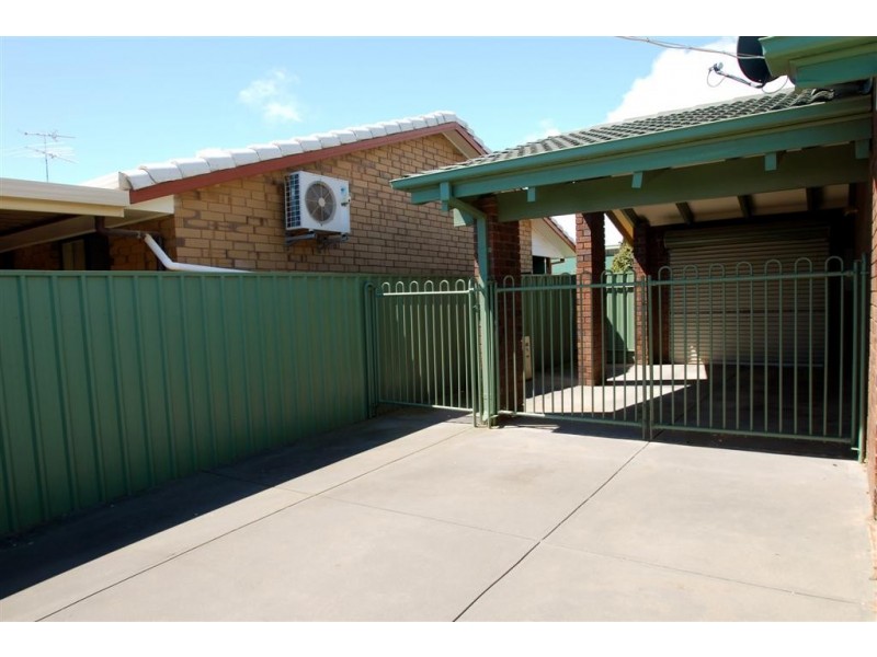 17 Warilda Crescent, Hallett Cove SA 5158