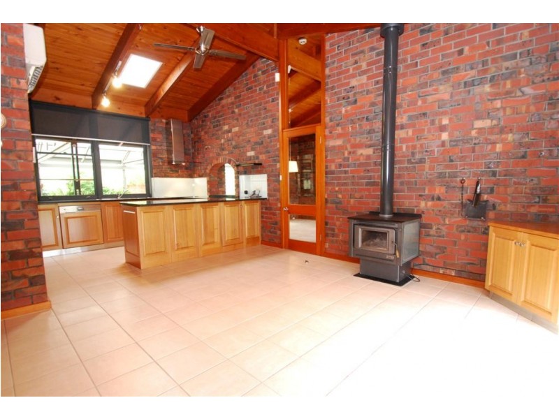 120 Upper Penneys Hill Road, Onkaparinga Hills SA 5163