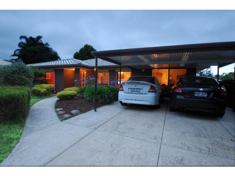 10 Sunset Court, Aberfoyle Park SA 5159