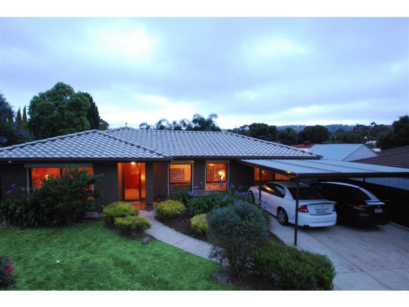 10 Sunset Court, Aberfoyle Park SA 5159