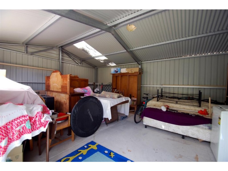 11 Sherwood Avenue, Happy Valley SA 5159