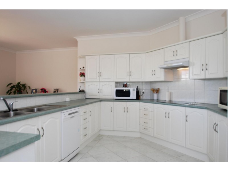 12 Jimmy Watson Drive, Woodcroft SA 5162