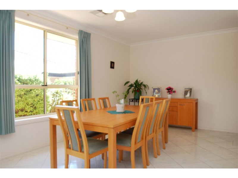12 Jimmy Watson Drive, Woodcroft SA 5162