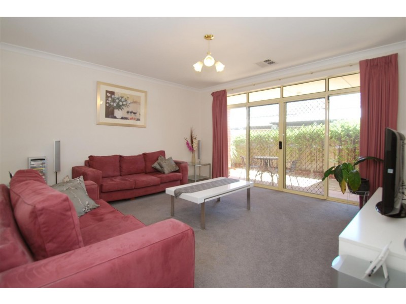 12 Jimmy Watson Drive, Woodcroft SA 5162