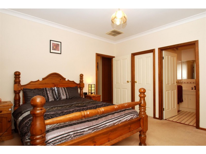 3 Gannet Court, Hallett Cove SA 5158