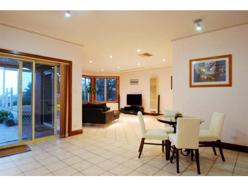 3 Gannet Court, Hallett Cove SA 5158