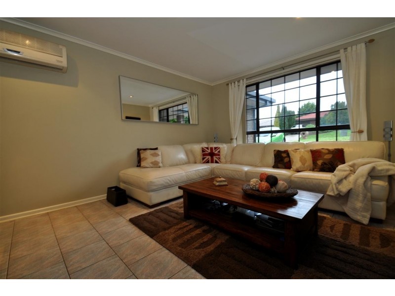 22 Jagger Crescent, Woodcroft SA 5162