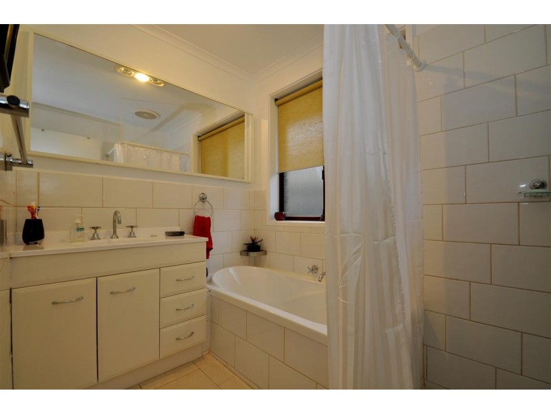 22 Jagger Crescent, Woodcroft SA 5162