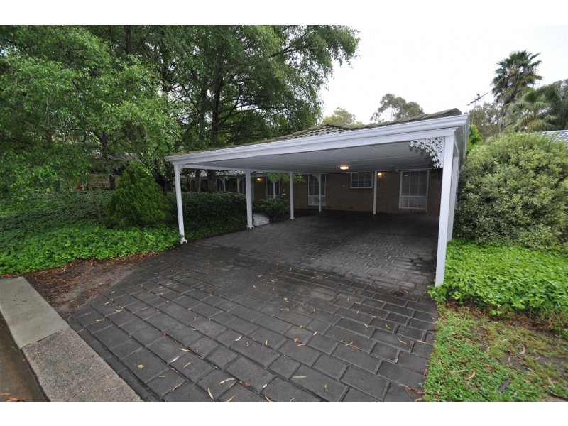 10 Shiraz Court, Aberfoyle Park SA 5159
