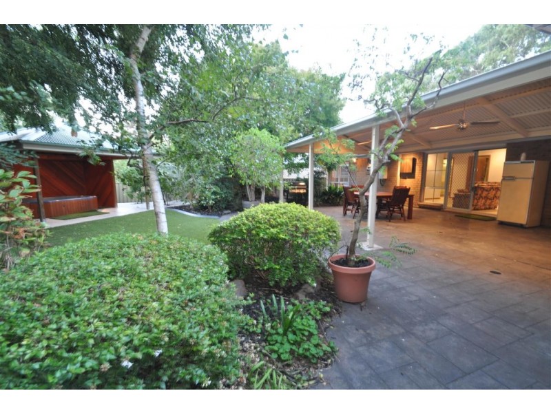 10 Shiraz Court, Aberfoyle Park SA 5159