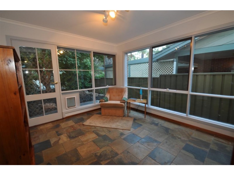 10 Shiraz Court, Aberfoyle Park SA 5159