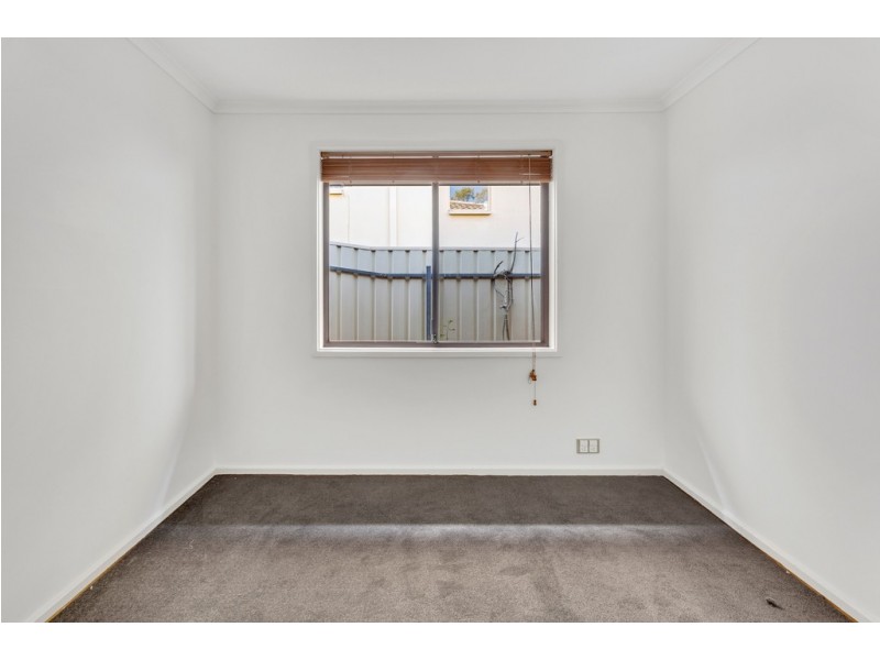 28 Sherwood Avenue, Happy Valley SA 5159