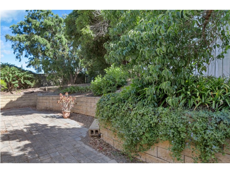 28 Sherwood Avenue, Happy Valley SA 5159