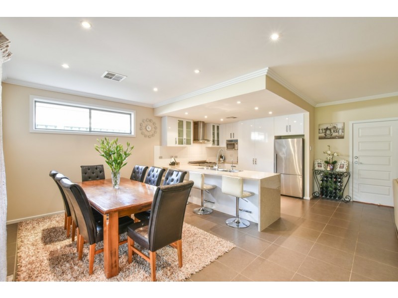 6 Thomas Way, Hallett Cove SA 5158