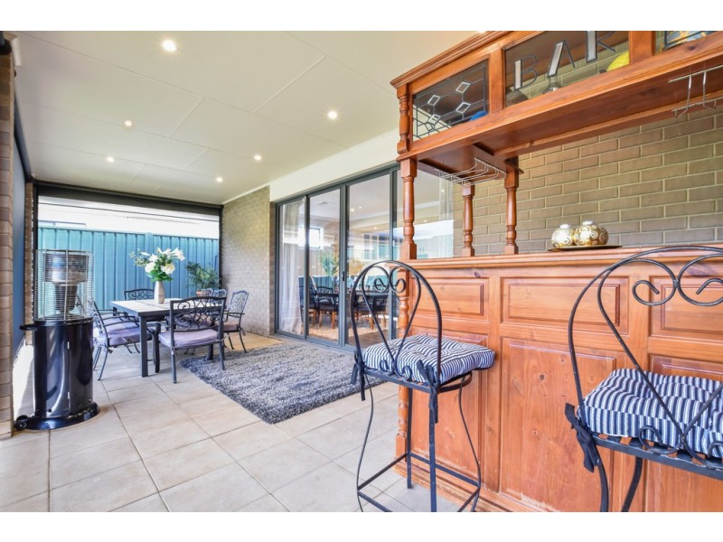6 Thomas Way, Hallett Cove SA 5158