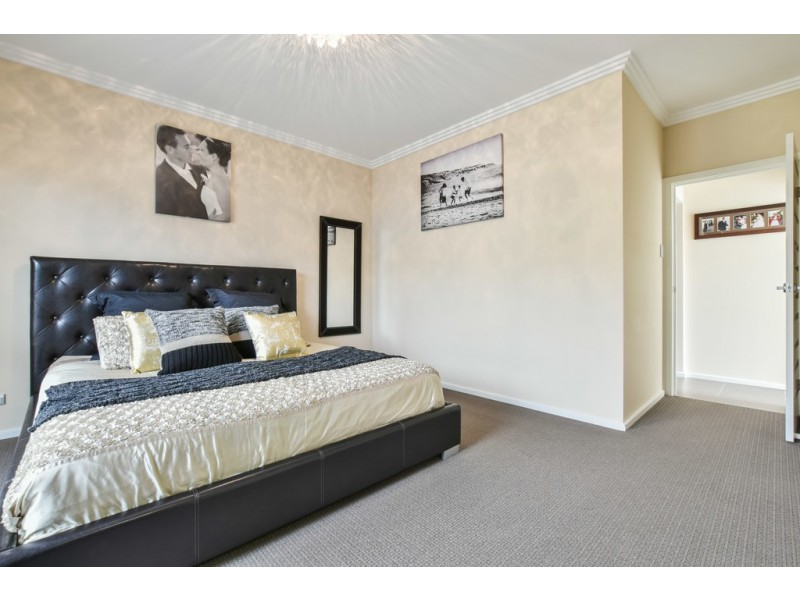 6 Thomas Way, Hallett Cove SA 5158