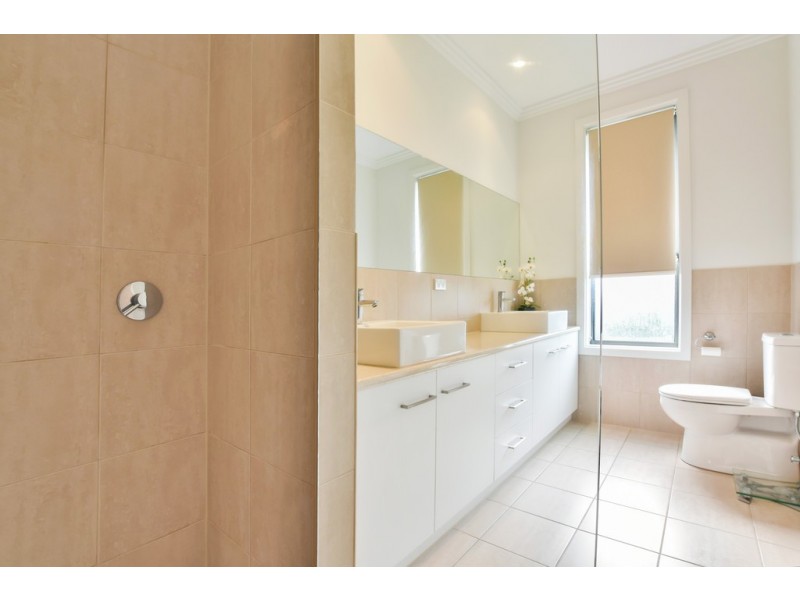 6 Thomas Way, Hallett Cove SA 5158