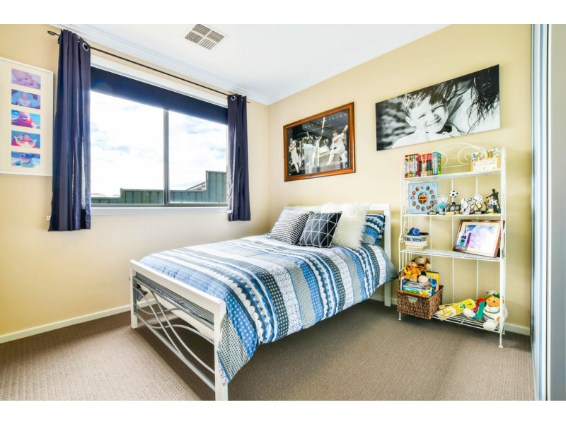 6 Thomas Way, Hallett Cove SA 5158